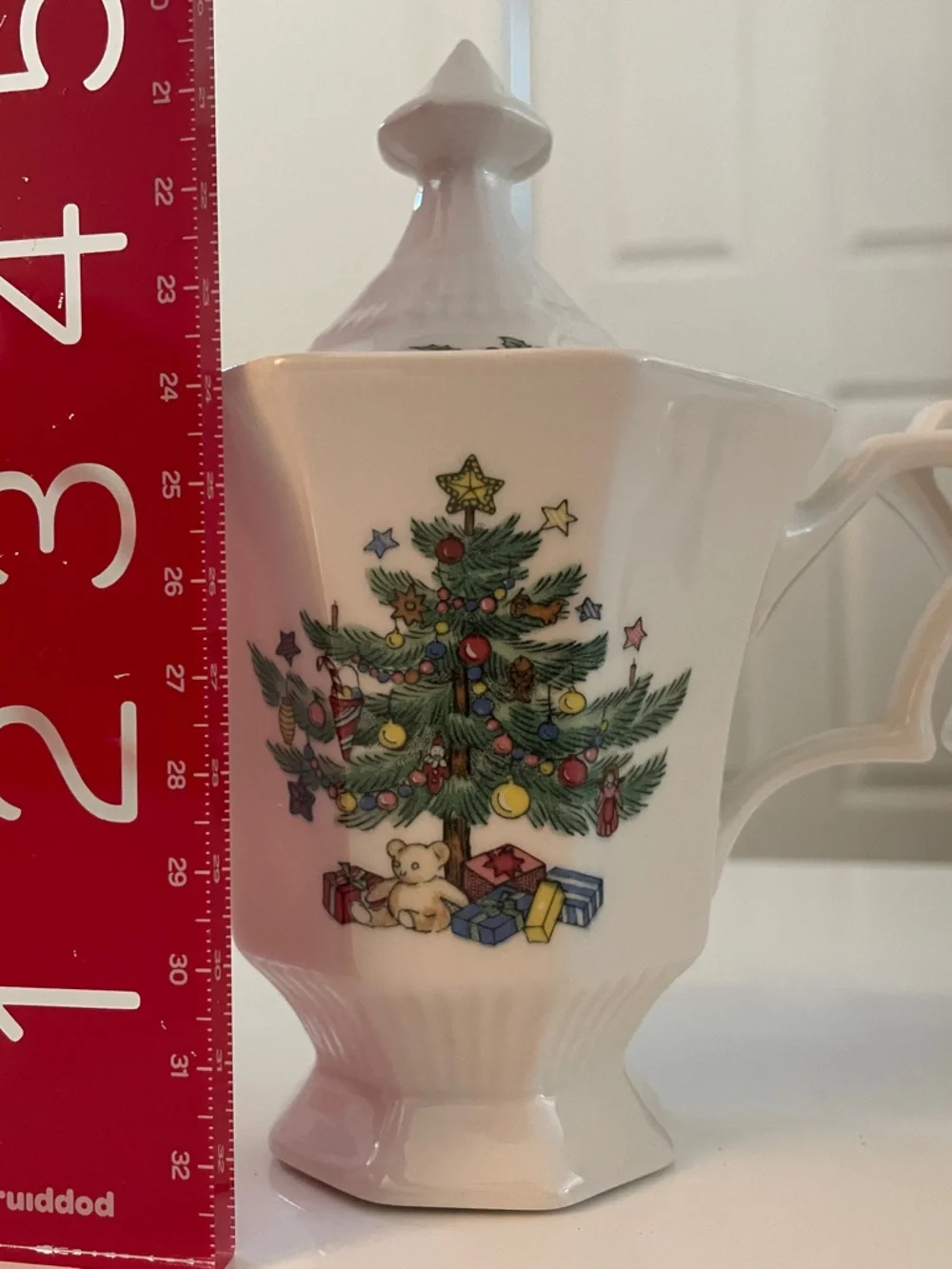 NIKKO Christmastime Vintage Sugar and Creamer Set